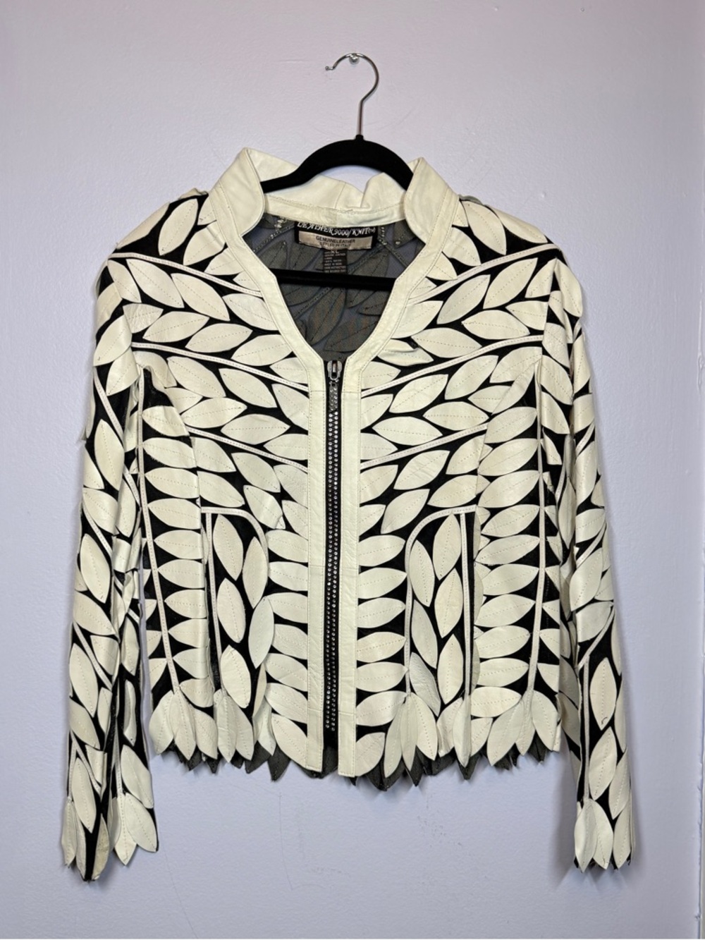 Vintage Leather 9000 jacket with white leather petals size XL